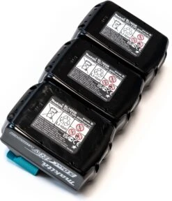 Umake // Driedubbele Accuhouder Voor Makita // Geschikt Voor LXT 18V & 14.4V // Inclusief Schroeven -WerkPro Verkoopwinkel 1028x1200