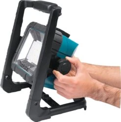 Makita DEADML805 18V Accu Led Bouwlamp Zonder Accu's En Lader 13 Makita DEADML805 18V Accu Led Bouwlamp Zonder Accu's En Lader -WerkPro Verkoopwinkel 1189x1200 7