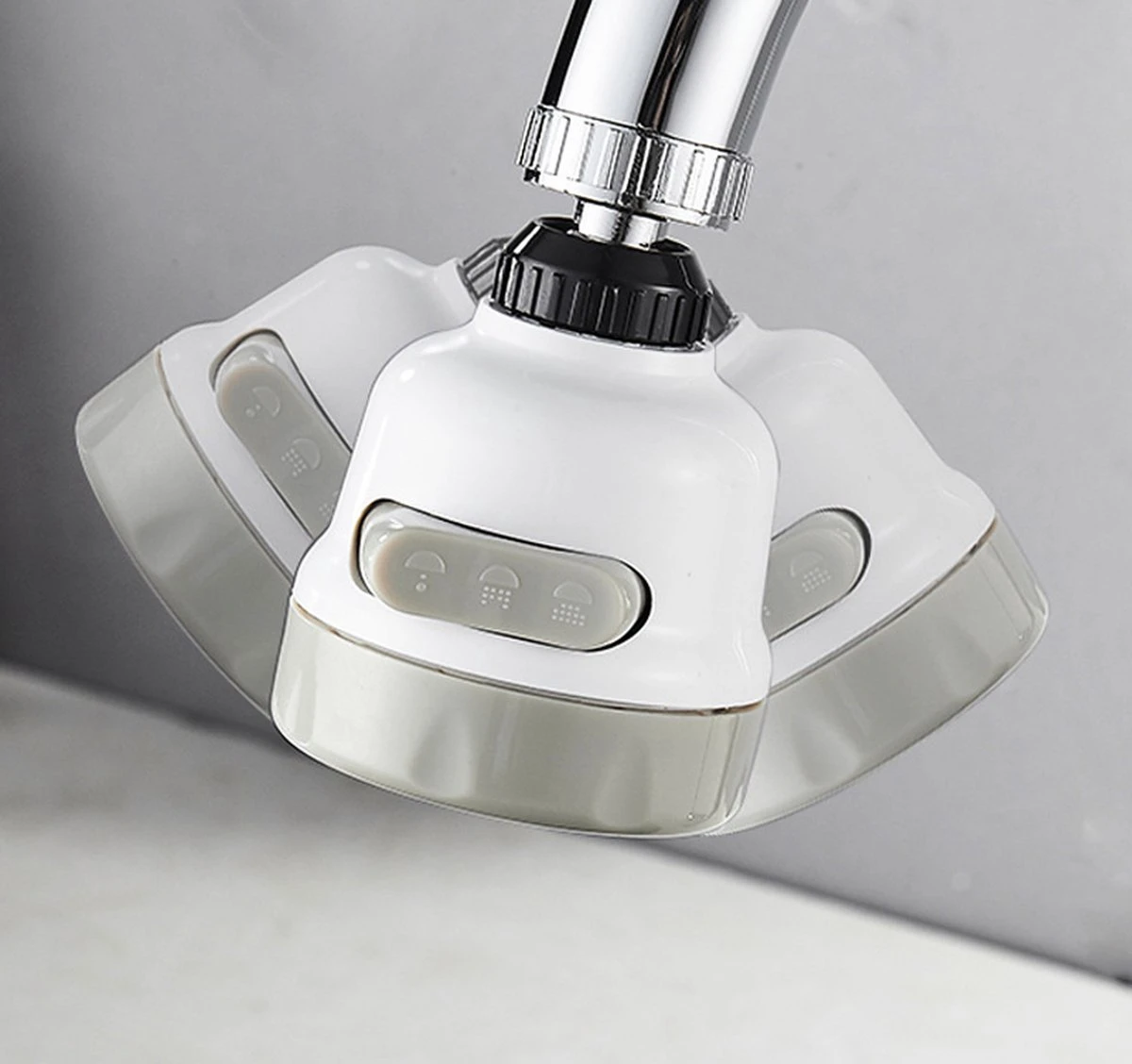 Merkloos Roterende Kraanslang - Waterbesparend - Flexibel Kraan Opzetstuk - 360 Graden Draaibaar - Kraankop - Kraanfilter - Hogedruk Kraan - Sproeikop - Keukenkraan - Kraan Verlengstuk 6 Merkloos Roterende Kraanslang - Waterbesparend - Flexibel Kraan Opzetstuk - 360 Graden Draaibaar - Kraankop - Kraanfilter - Hogedruk Kraan - Sproeikop - Keukenkraan - Kraan Verlengstuk - Afbeelding 4