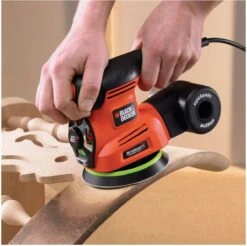 Black & Decker BLACK+DECKER KA280K-QS Multischuurmachine - 220W - 19 Accessoires - Opbergkoffer -WerkPro Verkoopwinkel 1200x1194 1