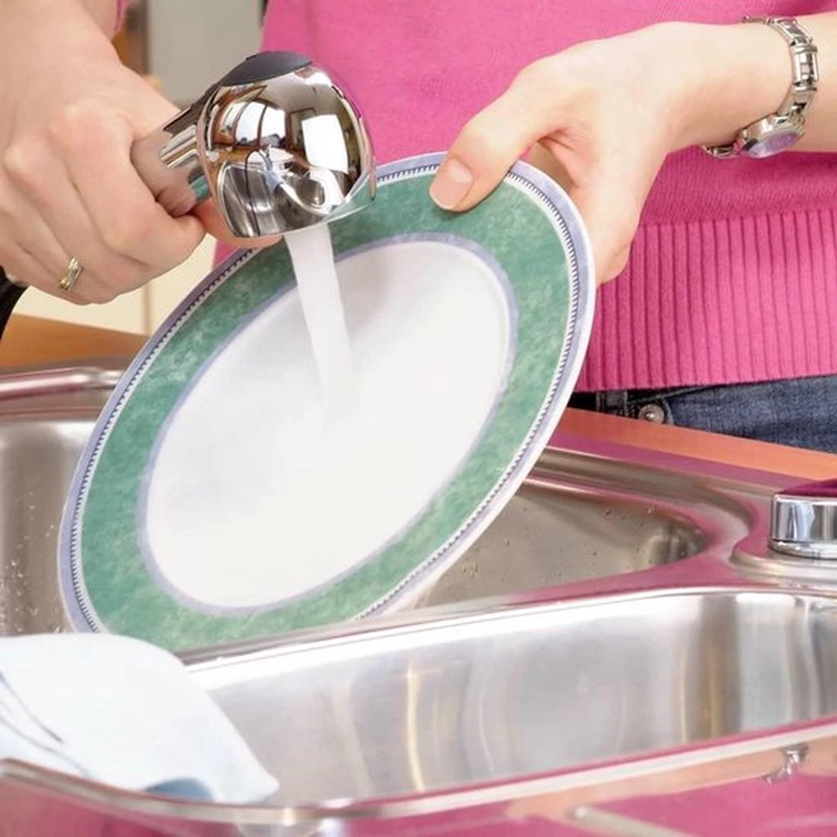 SCHÜTTE Supra Keukenkraan - Mengkraan - Draaibare Uitloop - Uittrekbare Sproeier - 2 Standen - Chroom 6 SCHÜTTE Supra Keukenkraan - Mengkraan - Draaibare Uitloop - Uittrekbare Sproeier - 2 Standen - Chroom - Afbeelding 4