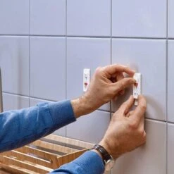 Tesa Klevende Spijker Metaal & Tegels 3kg -WerkPro Verkoopwinkel 1200x1200 1464