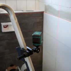 VONROC Kruislijnlaser – Rood – Zelfnivellerend – 10 Meter – Incl. Bevestigingsbeugel, Opbergtas -WerkPro Verkoopwinkel 1200x1200 1508