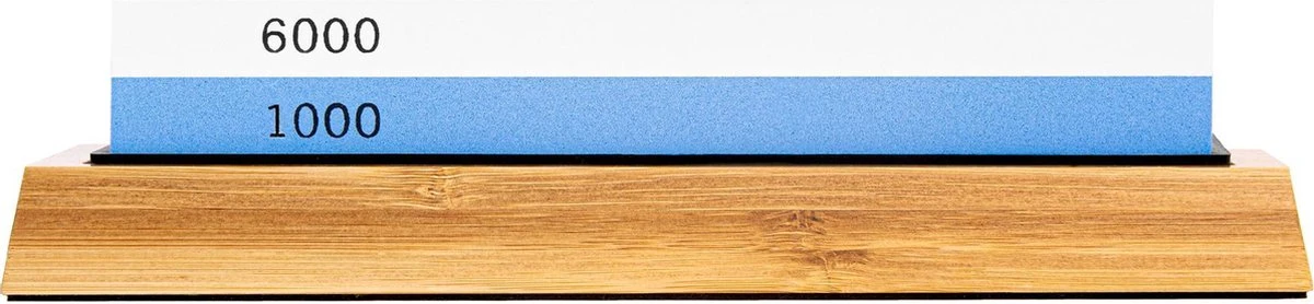 Latalis Pro Serie Slijpsteen 1000/6000 - Messenslijper - Wetsteen Met Anti-slip + Bamboeblok 6 Latalis Pro Serie Slijpsteen 1000/6000 - Messenslijper - Wetsteen Met Anti-slip + Bamboeblok - Afbeelding 4