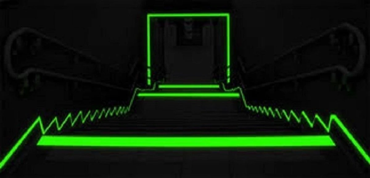 Lichtgevende Tape - Plakband - Glow In The Dark - Safety - Veiligheid - 10 Meter - Hestias® 4 Lichtgevende Tape - Plakband - Glow In The Dark - Safety - Veiligheid - 10 Meter - Hestias® - Afbeelding 2