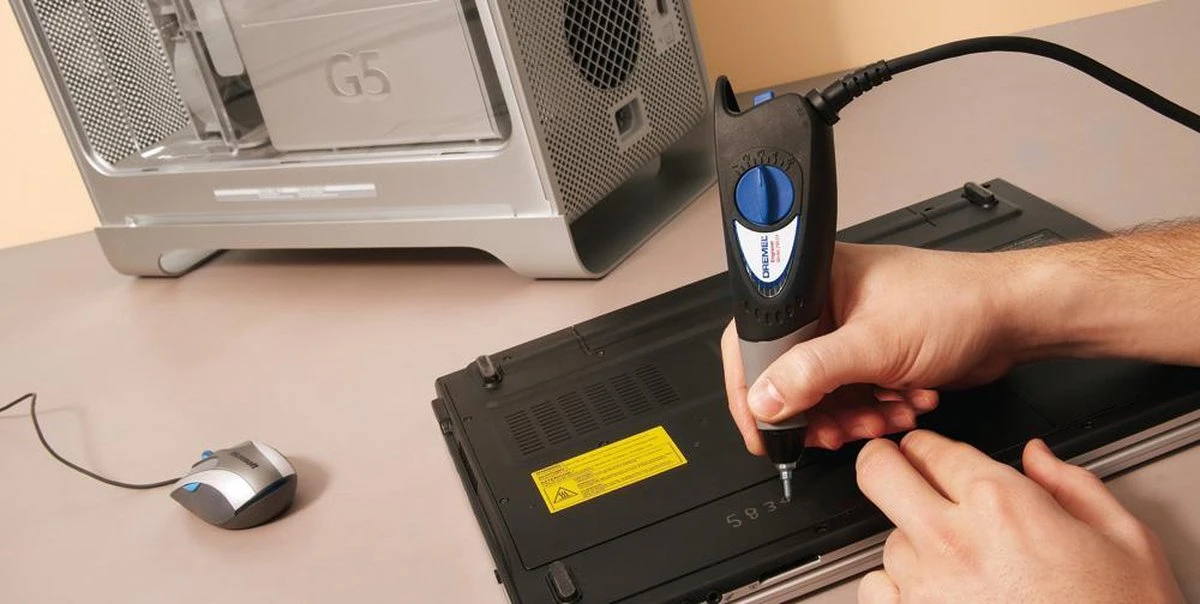 Dremel 290 Graveerpen - 35 W - Inclusief Graveerpunt En Graveersjablonen 4 Dremel 290 Graveerpen - 35 W - Inclusief Graveerpunt En Graveersjablonen - Afbeelding 2