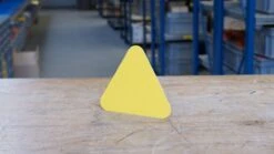 Haaientanden Zelfklevend (20 Stuks) Rood 100 X 91 Mm - Vloersticker Met Gladde Toplaag -WerkPro Verkoopwinkel 1200x674 51