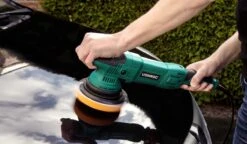 VONROC Excentrische Poetsmachine – 1050W – Ø150MM – Soft Start – Incl. 1 Schijf, Steunschijf & Tas -WerkPro Verkoopwinkel 1200x699 1