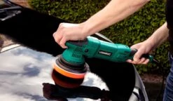 VONROC Excentrische Poetsmachine – 1050W – Ø150MM – Soft Start – Incl. 4 Schijven, Steunschijf & Tas -WerkPro Verkoopwinkel 1200x699 2