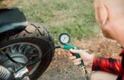 VONROC Draagbare Compressor – 1100W – 8 Bar – Olievrij – 180 L/m – Incl. 11 Accessoires 23 VONROC Draagbare Compressor – 1100W – 8 Bar – Olievrij – 180 L/m – Incl. 11 Accessoires -WerkPro Verkoopwinkel 1200x773 2