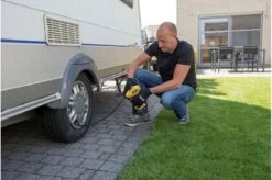 Powerplus POWX1700 Accu Compressor - Luchtcompressor - 18V - 8 Bar - Incl. 1 X 1,5Ah Accu, Lader, Koffer En Accessoires -WerkPro Verkoopwinkel 1200x795 4