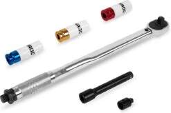 VONROC Momentsleutel ½” – 470mm – 28-210Nm – Incl. 3-delige Doppenset, Verlengstuk En Verloopstuk/adapter