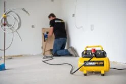 Powerplus POWX1724S Compressor - 550W - 8 Bar - Olievrij - 6L Tankinhoud -WerkPro Verkoopwinkel 1200x800 111
