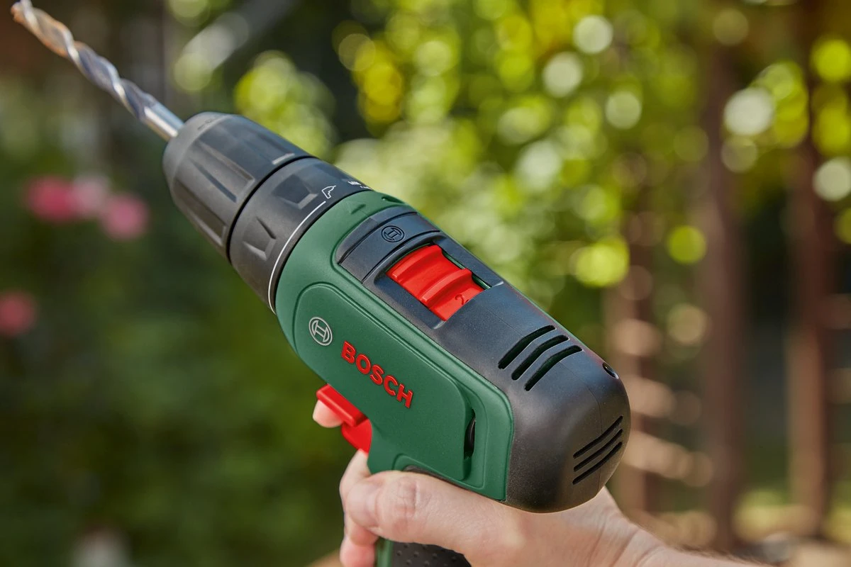 Bosch EasyDrill 1200 Accuschroefboormachine - Met Dubbele Schroefbit En Koffer - Met 2x 12 V Accu En Lader 6 Bosch EasyDrill 1200 Accuschroefboormachine - Met Dubbele Schroefbit En Koffer - Met 2x 12 V Accu En Lader - Afbeelding 4