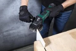 VONROC Accu Haakse Slijper – VPower 20V – Ø115MM – Incl. 1x 2.0Ah Accu, Oplader, Zijhandgreep & Tas 17 VONROC Accu Haakse Slijper – VPower 20V – Ø115MM – Incl. 1x 2.0Ah Accu, Oplader, Zijhandgreep & Tas -WerkPro Verkoopwinkel 1200x800 154