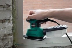 VONROC PS501AC Multischuurmachine – Palmschuurmachine – 130W – Met Stofopvangbox & 6 Stuks Schuurpapier -WerkPro Verkoopwinkel 1200x800 187