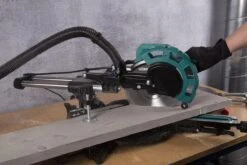 VONROC Afkortzaag En Verstekzaag Met Trekfunctie – 2000W – Ø216MM - LED Verlichting Op Werkstuk – Laser Voor Perfecte Zaaglijn – Extra Zaagbreedte 340mm – Verstelbare Tafelverbreders Met Lengtestop - Incl. Zaagblad & Werkstukklem -WerkPro Verkoopwinkel 1200x800 237