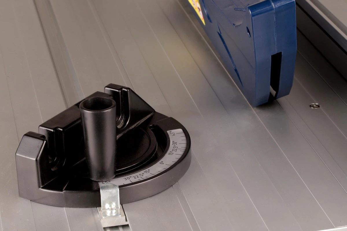 FERM TSM1033 Zaagtafel Ø250mm (T40) - 1800W - Uitschuifbaar Aluminium Werkblad - In Hoogte En Hoek Verstelbaar Zaagblad - Incl. TCT T40 250mm Zaagblad 8 FERM TSM1033 Zaagtafel Ø250mm (T40) - 1800W - Uitschuifbaar Aluminium Werkblad - In Hoogte En Hoek Verstelbaar Zaagblad - Incl. TCT T40 250mm Zaagblad - Afbeelding 6