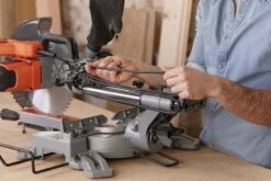 Black & Decker BLACK+DECKER BES700-QS Afkort-/Verstekzaag - 1600W - Ø 216mm Zaagblad -WerkPro Verkoopwinkel 1200x800 254