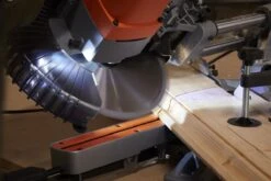 Black & Decker BLACK+DECKER BES700-QS Afkort-/Verstekzaag - 1600W - Ø 216mm Zaagblad -WerkPro Verkoopwinkel 1200x800 256