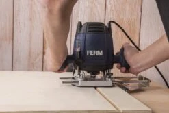 FERM Bovenfrees 1200W - 6, 8 Mm - Variabele Snelheid – Incl. 3-delige Frezenset, Kopieerring, Parallelgeleider En Passerpunt 17 FERM Bovenfrees 1200W - 6, 8 Mm - Variabele Snelheid – Incl. 3-delige Frezenset, Kopieerring, Parallelgeleider En Passerpunt -WerkPro Verkoopwinkel 1200x800 316