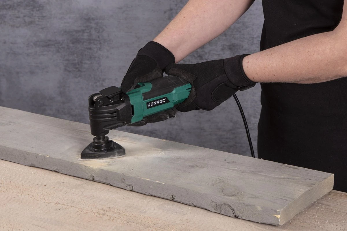 VONROC Oscillerende Multitool – 300W – Snelwisselsysteem, Variabele Snelheid – Incl. 61 Accessoires 9 VONROC Oscillerende Multitool – 300W – Snelwisselsysteem, Variabele Snelheid – Incl. 61 Accessoires - Afbeelding 7