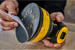 DeWalt DWE6423-QS280W Excentrische Schuurmachine- 280 W - Ø 125 Mm Schuuroppervlak 13 DeWalt DWE6423-QS280W Excentrische Schuurmachine- 280 W - Ø 125 Mm Schuuroppervlak -WerkPro Verkoopwinkel 1200x805 11