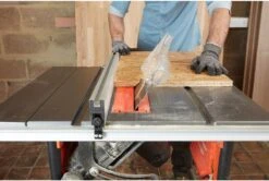 Black & Decker BLACK+DECKER BES720-XE Tafelzaag - 1800W - 254mm - Incl. Stofzak -WerkPro Verkoopwinkel 1200x808 4