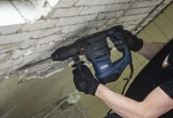 FERM Pneumatische Boorhamer - 1500W - Zijhandgreep - Instelbaar Toerental Tot 1500 Toeren Per Min. - Incl. 3 SDS-boren En 2 SDS Beitel -WerkPro Verkoopwinkel 1200x816