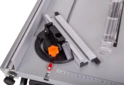 FERM Zaagtafel 800W – Incl. Ø200mm 24T Zaagblad, Verstekgeleider, Parallelgeleider, Duwstok En Stofzuigaansluiting -WerkPro Verkoopwinkel 1200x827