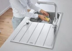 GROHE Minta Keukenkraan - Uittrekbare Handdouche - Draaibare L Uitloop - Chroom -WerkPro Verkoopwinkel 1200x848 6