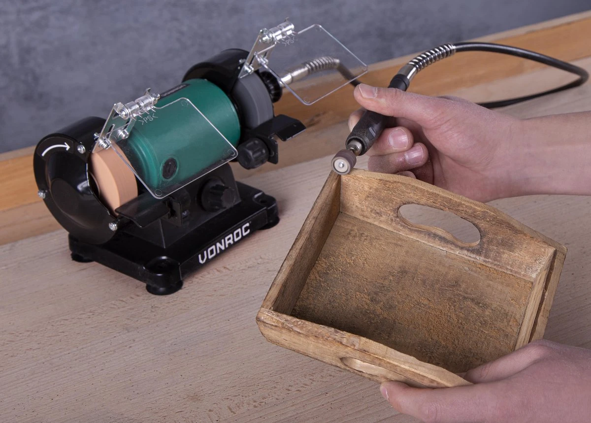 VONROC Tafelslijpmachine / Multitool – 150W – 75MM – Met Flexibele As – Incl. 192 Accessoires 8 VONROC Tafelslijpmachine / Multitool – 150W – 75MM – Met Flexibele As – Incl. 192 Accessoires - Afbeelding 6