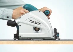 Makita SP6000J1X2 Invalcirkelzaag | 2 Geleiderails + Koppelstukken | 1300w 165mm -WerkPro Verkoopwinkel 1200x863 4