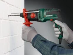 PARKSIDE Boor- En Breekhamer - Ideaal Voor Krachtig Boren, Klopboren, Betonboren En Beitelen - Toerental: 0-1650 Tpm - Slagenergie: 1,2 Joule - Slagfrequentie: 0-7500 Spm - Boordiameter: Max. 24 Mm (hout) | 19 Mm (beton/steen) | 13 Mm (metaal) - 800W -WerkPro Verkoopwinkel 1200x900 167