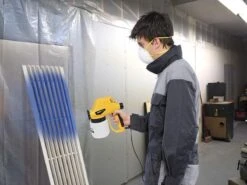 Powerplus POWX351 Verfpistool - 130W - Debiet 320g/min - Incl. Accessoires -WerkPro Verkoopwinkel 1200x900 366