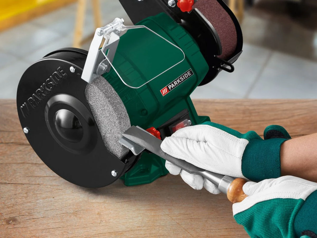 PARKSIDE Staande Bandschuur- En Slijpmachine - Slijp-/schuuroppervlak: Ø150 Mm / 50 X 686 Mm - Snelheid: 23 M/sec. (schuurschijf) Of 15 M/sec. (schuurband) - Vermogen: 240 W - Toerental: 2980 Min-¹ - Ideaal Om Metaal, Hout En Kunststof Te Bewerken 7 PARKSIDE Staande Bandschuur- En Slijpmachine - Slijp-/schuuroppervlak: Ø150 Mm / 50 X 686 Mm - Snelheid: 23 M/sec. (schuurschijf) Of 15 M/sec. (schuurband) - Vermogen: 240 W - Toerental: 2980 Min-¹ - Ideaal Om Metaal, Hout En Kunststof Te Bewerken - Afbeelding 5