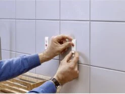 Tesa Klevende Spijker Metaal & Tegels 3kg -WerkPro Verkoopwinkel 1200x907 13