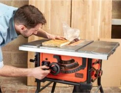 Black & Decker BLACK+DECKER BES720-XE Tafelzaag - 1800W - 254mm - Incl. Stofzak -WerkPro Verkoopwinkel 1200x930 3