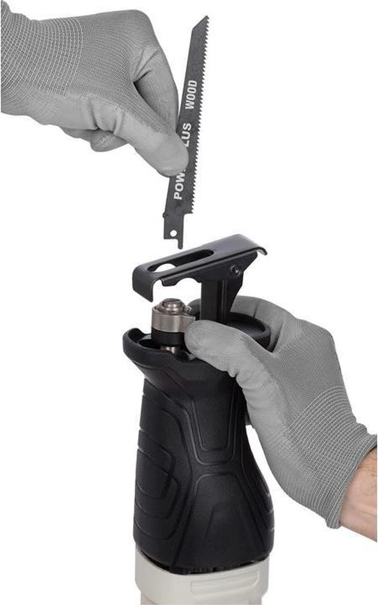 Powerplus POWC2060 Reciprozaag - Elektrische Schrobzaag - 710W - Compact En Met Snelwisselsysteem - Incl. 2 Zaagbladen - Reciprozaagbladeren Voor Hout En Metaal 8 Powerplus POWC2060 Reciprozaag - Elektrische Schrobzaag - 710W - Compact En Met Snelwisselsysteem - Incl. 2 Zaagbladen - Reciprozaagbladeren Voor Hout En Metaal - Afbeelding 6