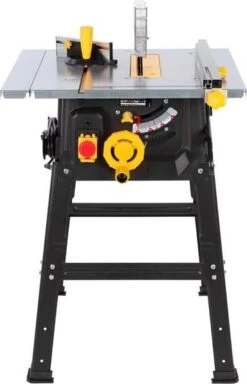 Powerplus POWX07590 Zaagtafel - Tafelzaagmachine Met Onderstel - 1700W - 210mm Zaagblad - Incl. 24 Tanden Cirkelzaag Blad Voor Hout, Parallelgeleider, Aansluiting Voor Stofzuiger - Stevig En Gebruiksvriendelijk -WerkPro Verkoopwinkel 772x1200