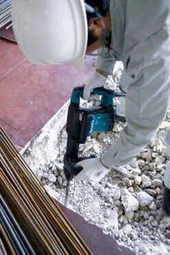 Makita HM0871C SDS-MAX Breekhamer In Koffer 230V 26 Makita HM0871C SDS-MAX Breekhamer In Koffer 230V -WerkPro Verkoopwinkel 799x1200 1