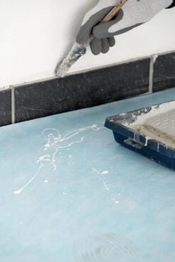 Perfect Cover® Ademend - 100cm X 25m - Zelfklevend Afdekvlies - Bescherm Uw Vloer Tijdens Het Klussen - Vloer Bescherming - Trap Bescherming - Klussen - Schilderen - Stucadoor - Variant Stucloper -WerkPro Verkoopwinkel 800x1200 120