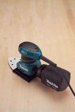 Makita BO4565K Vlakschuurmachine - 200 W - 112 X 190 Mm Schuuroppervlak -WerkPro Verkoopwinkel 800x1200 15