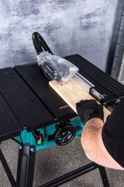 VONROC Zaagtafel – 1500W – Ø210MM – 40T Zaagblad – Incl. Onderstel -WerkPro Verkoopwinkel 800x1200 19