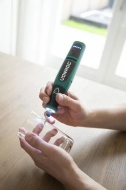 VONROC Accu Multitool – Roterend – 8V – Incl. 24 Accessoires, Oplader & Opbergtas 17 VONROC Accu Multitool – Roterend – 8V – Incl. 24 Accessoires, Oplader & Opbergtas -WerkPro Verkoopwinkel 800x1200 7