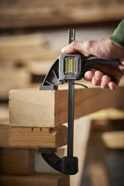 Stanley FMHT0-83232 Eenhandsklem - 15cm -WerkPro Verkoopwinkel 800x1200 88