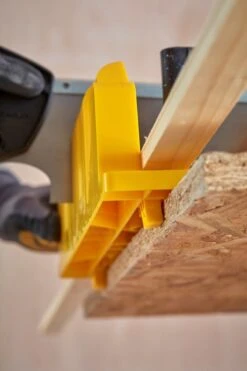 STANLEY 1-20-600 Verstekbak Kunststof Met Kapzaag - 220mm 33 STANLEY 1-20-600 Verstekbak Kunststof Met Kapzaag - 220mm -WerkPro Verkoopwinkel 800x1200 99