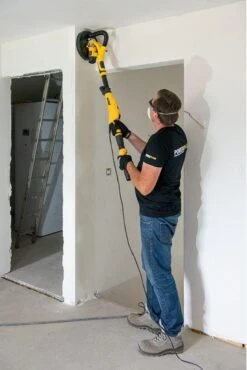 Powerplus POWX0479 Telescopische Wandschuurmachine - 1050W - Ø225mm - Incl. 6x Schuurpapier - Voor Plafond En Muur -WerkPro Verkoopwinkel 801x1200