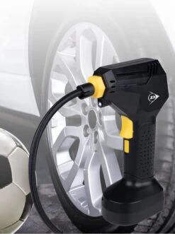 Dunlop Digitale Luchtcompressor - Bandenpomp - 12V - Digitaal Display - Max. 150PSI/ 10 Bar - Incl. Opbergtas En 2 Naalden - Autobanden En Opblaasartikelen -WerkPro Verkoopwinkel 896x1200