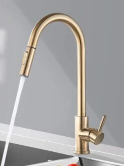 Merkloos Productgigant - Draaibare Keukenkraan - Uittrekbare Uitloop - Goud -WerkPro Verkoopwinkel 901x1200 4